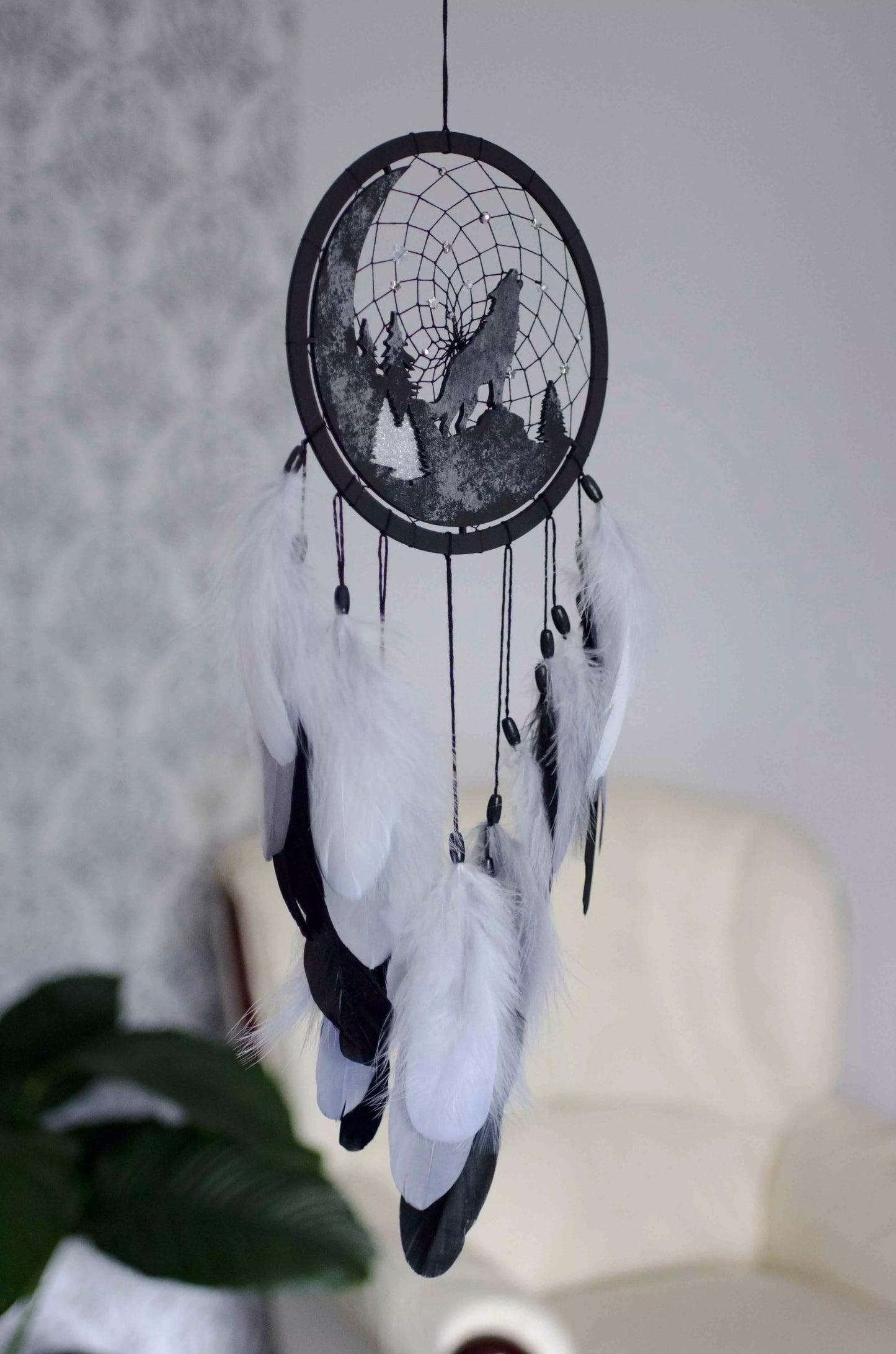 Handcrafted Wolf Totem Dream Catcher, Native American Inspired Wall Hanging, Mystical Black and White Feathers, Perfect for Home Decor, Three Sizes Available