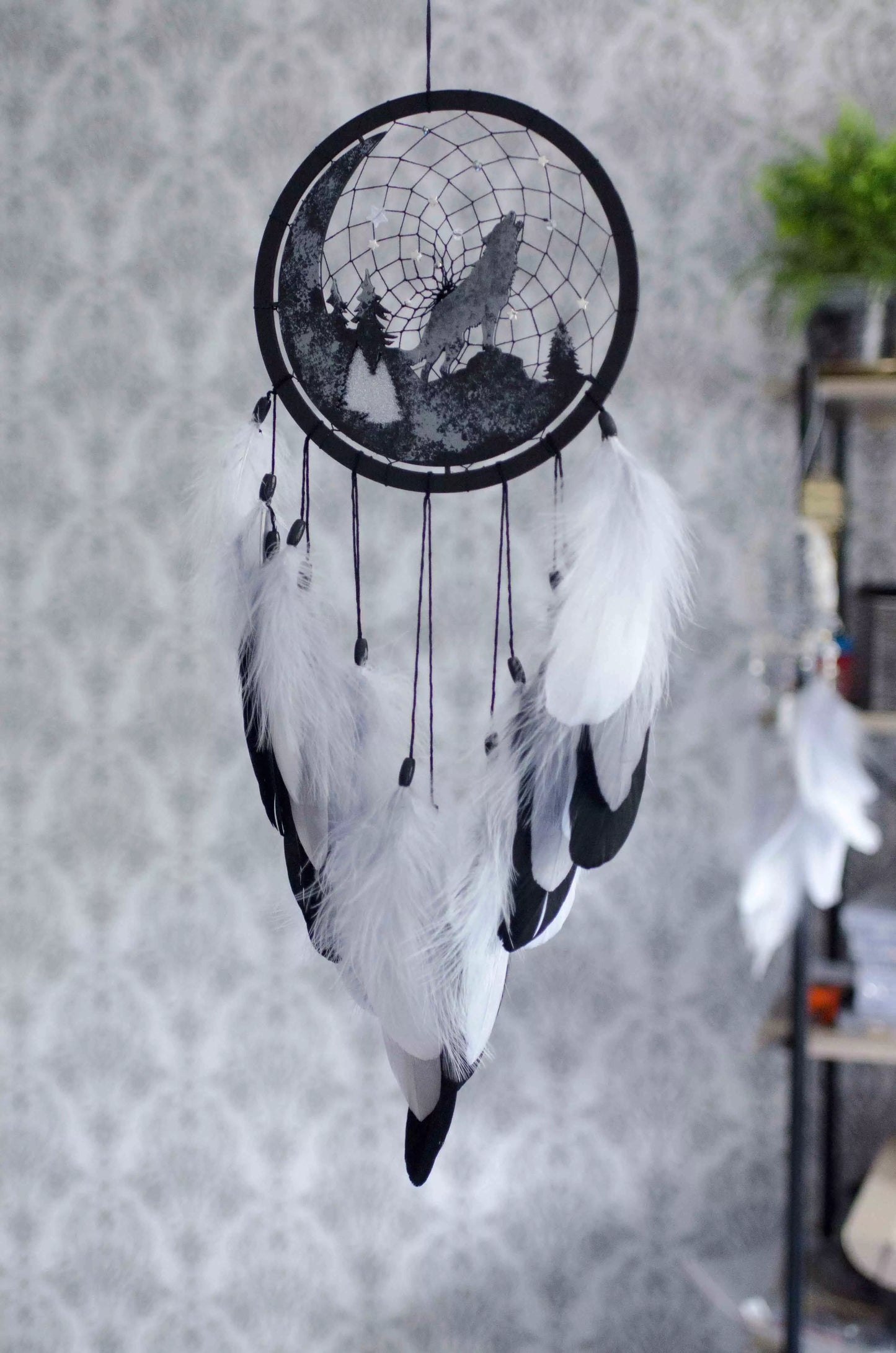 Handcrafted Wolf Totem Dream Catcher, Native American Inspired Wall Hanging, Mystical Black and White Feathers, Perfect for Home Decor, Three Sizes Available