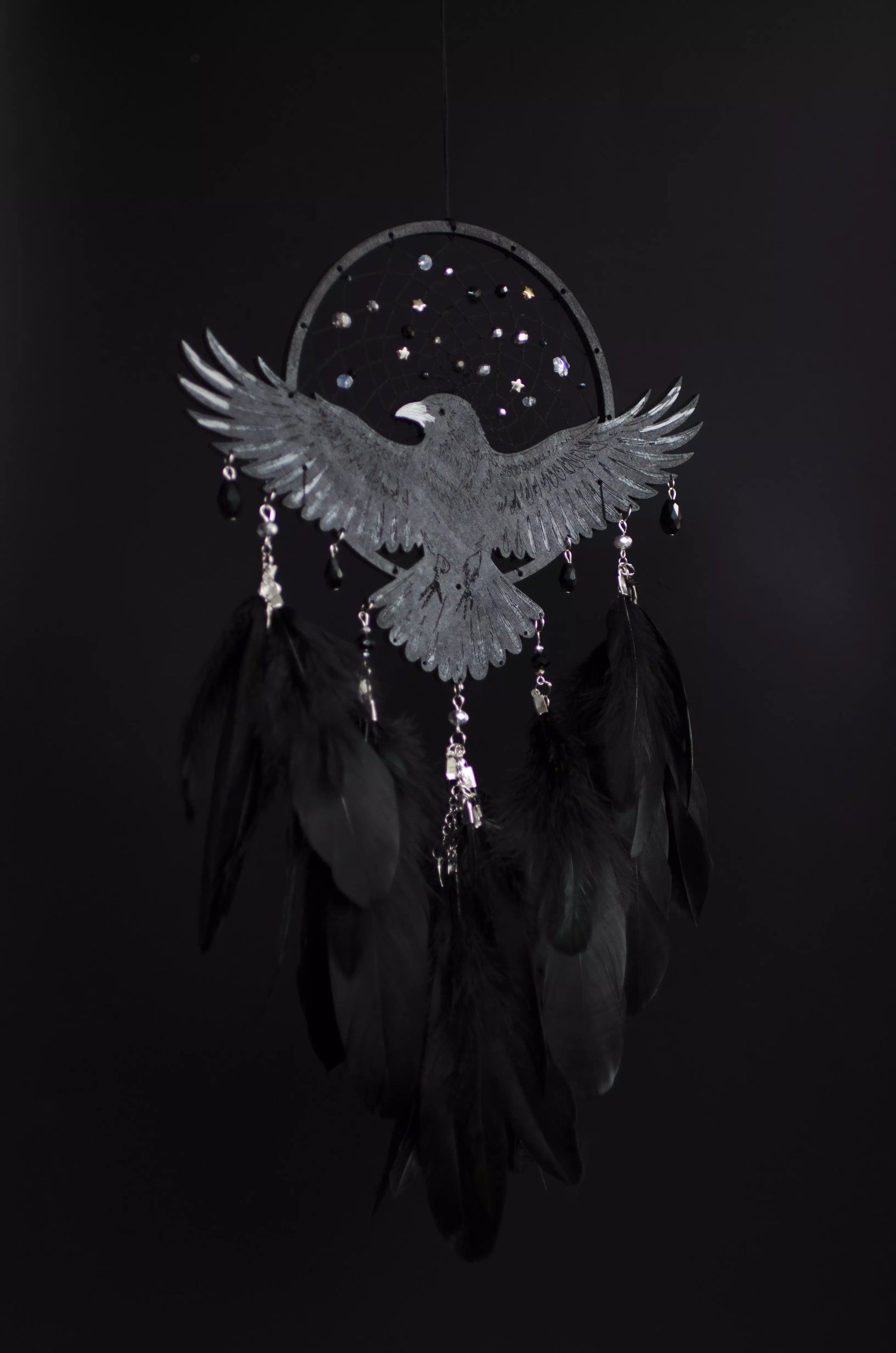 Raven Dream Catcher – Handcrafted Dark Aesthetic Wall Hanging with Feathers